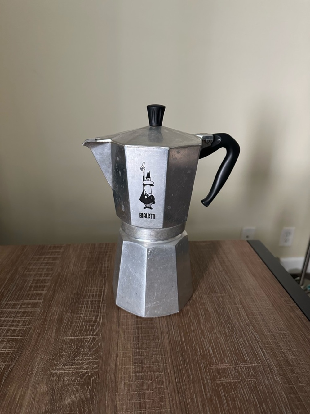 Bialetti Stovetop Moka Pot Espresso Maker - Makes 18 Cups!